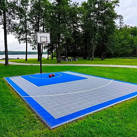 Zielona Lipka 4*
